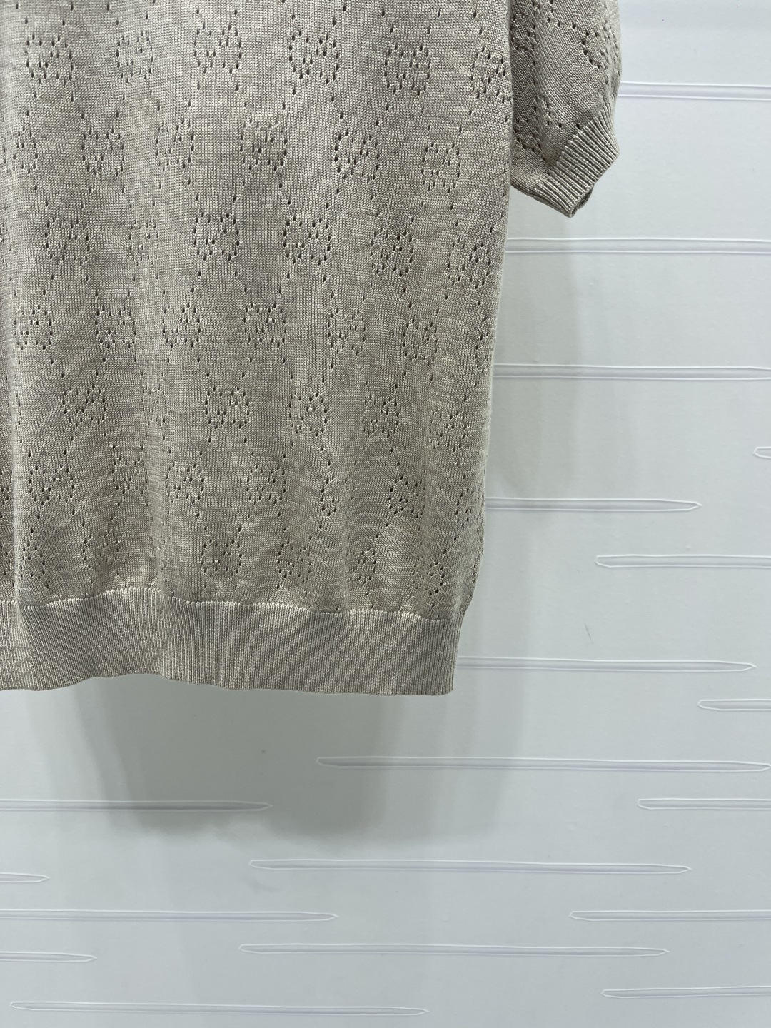 Women's short sleeves